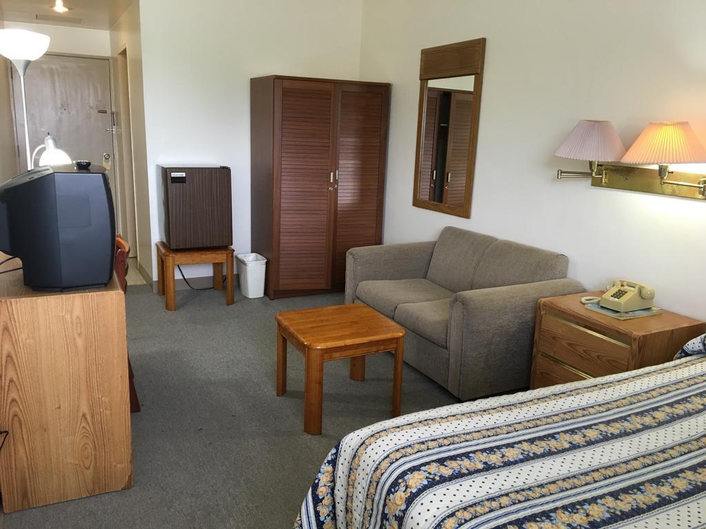 Tamuning Plaza Hotel Dış mekan fotoğraf
