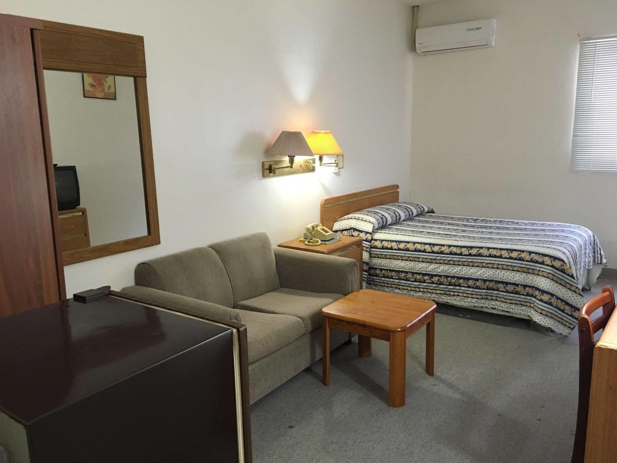 Tamuning Plaza Hotel Dış mekan fotoğraf